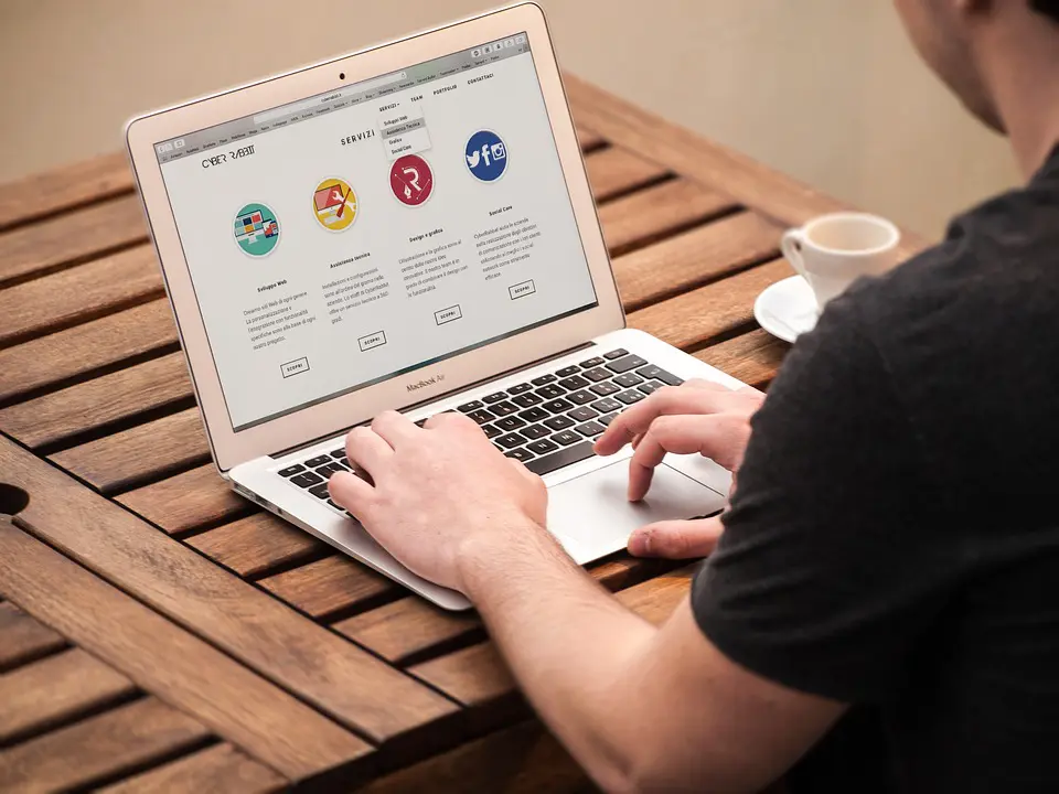 How to Design for a Visually Impaired Audience How to Design for a Visually Impaired Audience