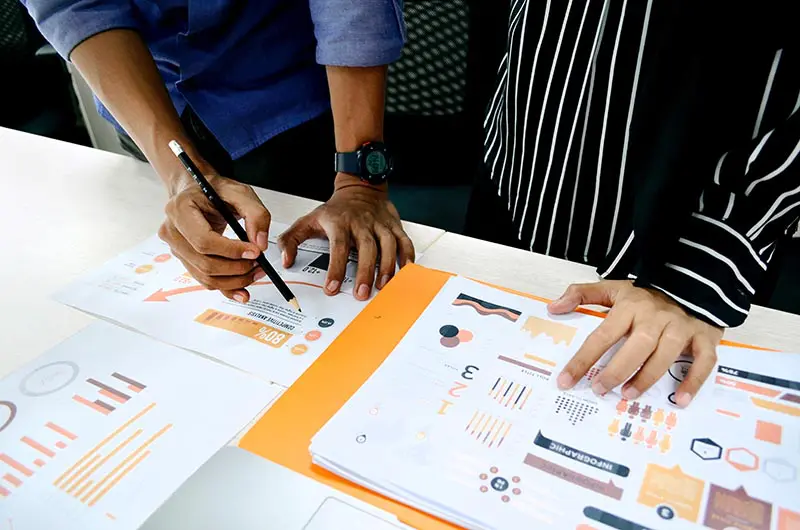 5 Things to Include on Infographics to Get Those Shares